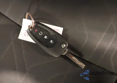 2020 Chevrolet Trax Fwd Lt из США, поврежденный, VIN 3GNCJLSB5LL184957